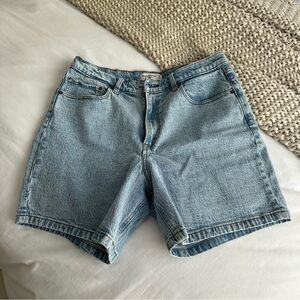 Abercrombie 7 inch dad short